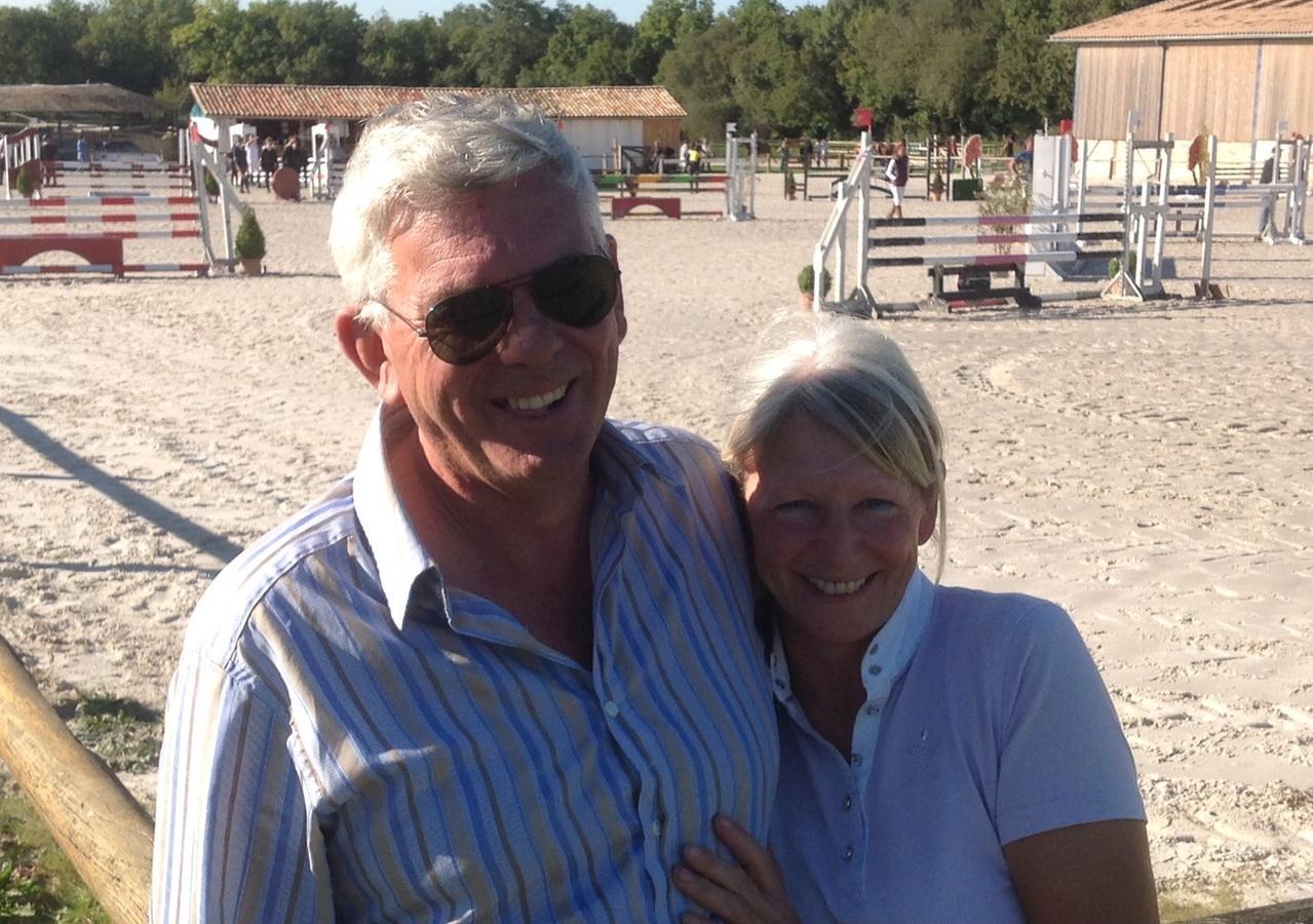 La Grange Terrou Pensionat Saint-Germain-de-Confolens Exteriör bild